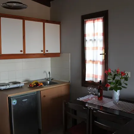 Petros Village 헐소니소스