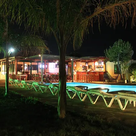 Petros Village Aparthotel